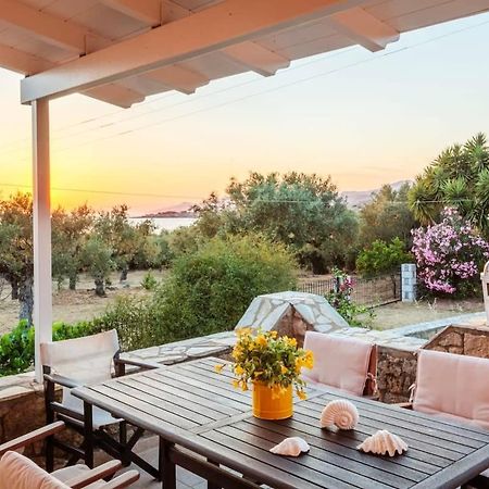 Mani'S Aura Seaside-Spacious Summer Retreat Kotronion  ภายนอก รูปภาพ