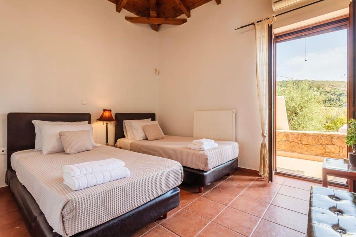 Mani'S Aura Seaside-Spacious Summer Retreat Kotronion  ภายนอก รูปภาพ
