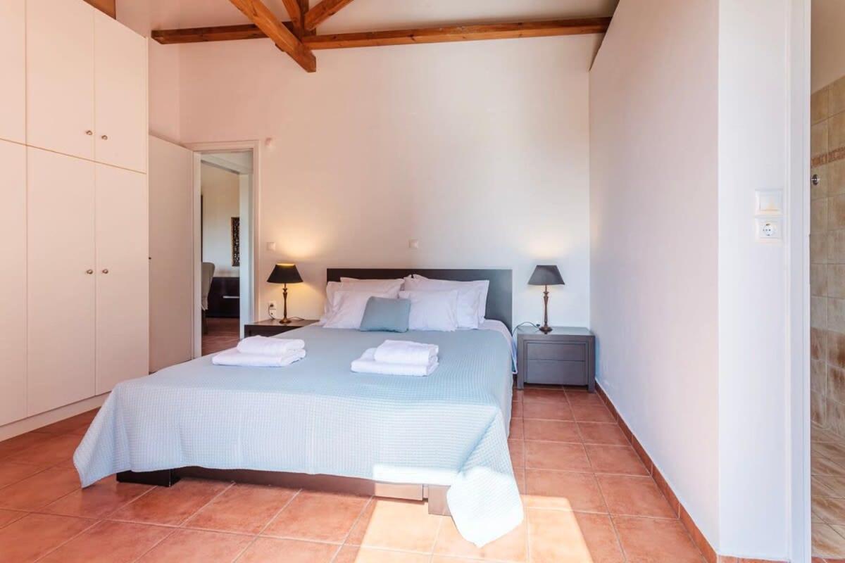 Mani'S Aura Seaside-Spacious Summer Retreat Kotronion  ภายนอก รูปภาพ