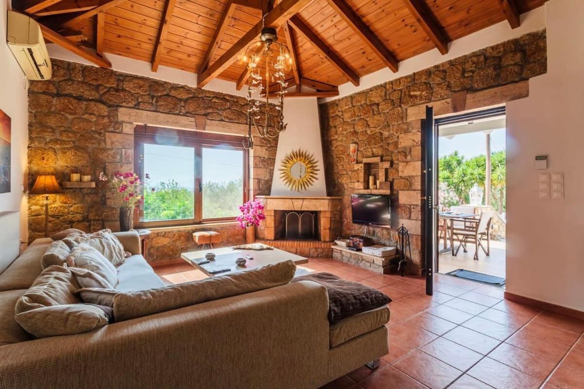 Mani'S Aura Seaside-Spacious Summer Retreat Kotronion  ภายนอก รูปภาพ