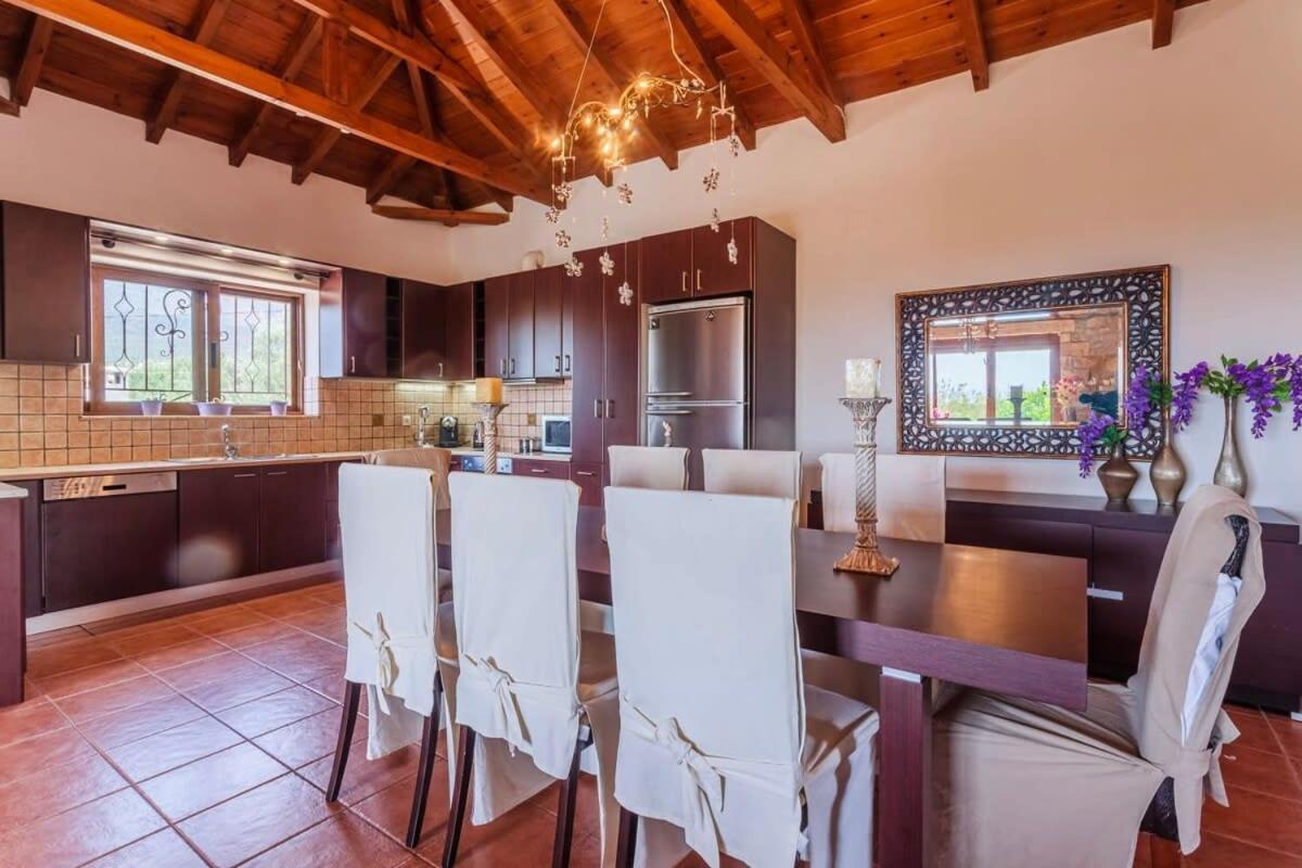 Mani'S Aura Seaside-Spacious Summer Retreat Kotronion  ภายนอก รูปภาพ
