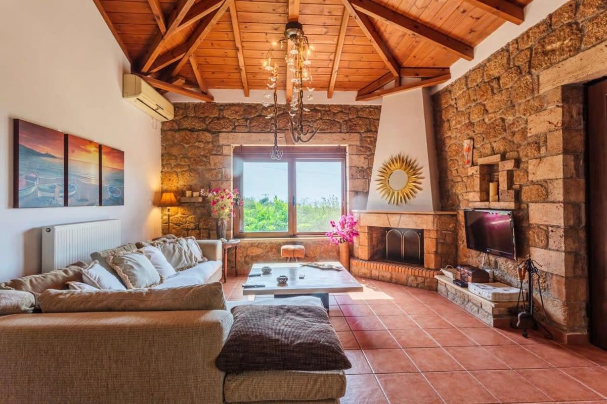 Mani'S Aura Seaside-Spacious Summer Retreat Kotronion  ภายนอก รูปภาพ